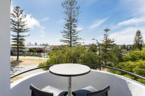 Cottesloe Beach Deluxe Apartment - Executive Escapes